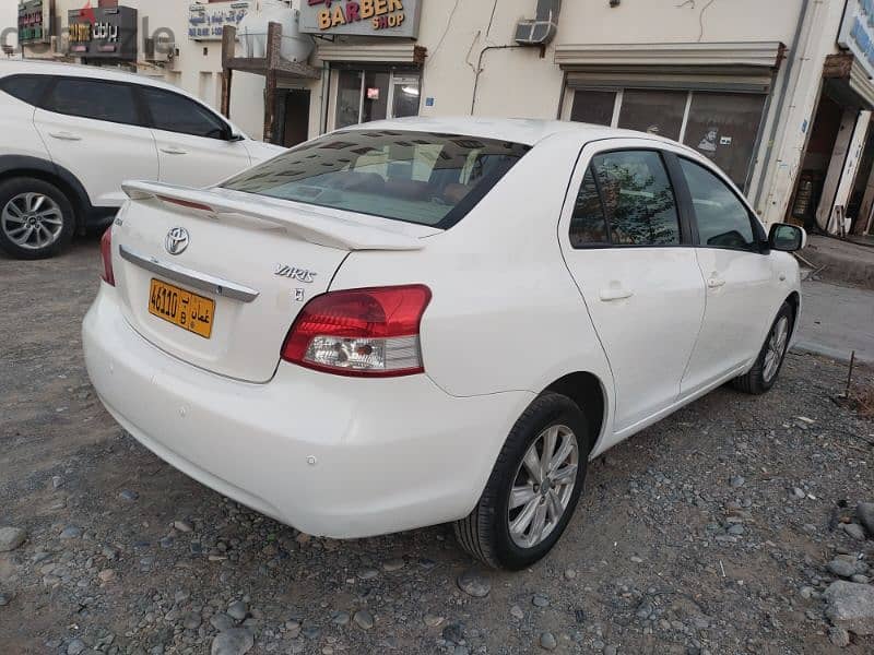 Toyota Yaris 2010 5