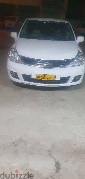 Nissan Tiida 2011 3