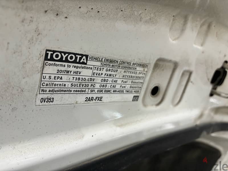 Toyota Camry 2017 hybrid 4