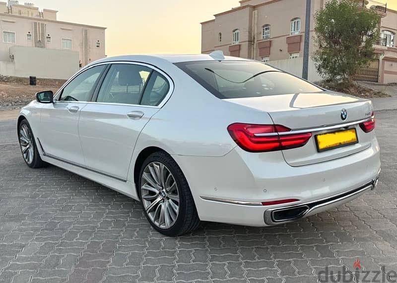 BMW 7-Series 2017 12