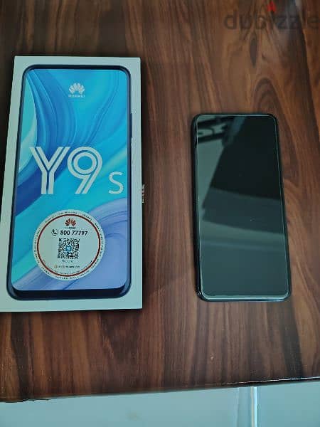 هواوي y9s بحالة ممتازة.   Huawei y9s in excellent condition. 1