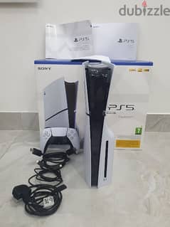 للبيع بلايستيشن 5 نسخة السيدي PS5 SLIM  شبه جديد