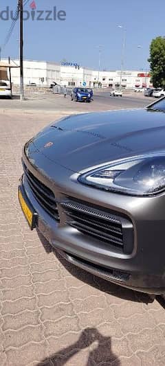 Porsche Cayenne 2020  oman car