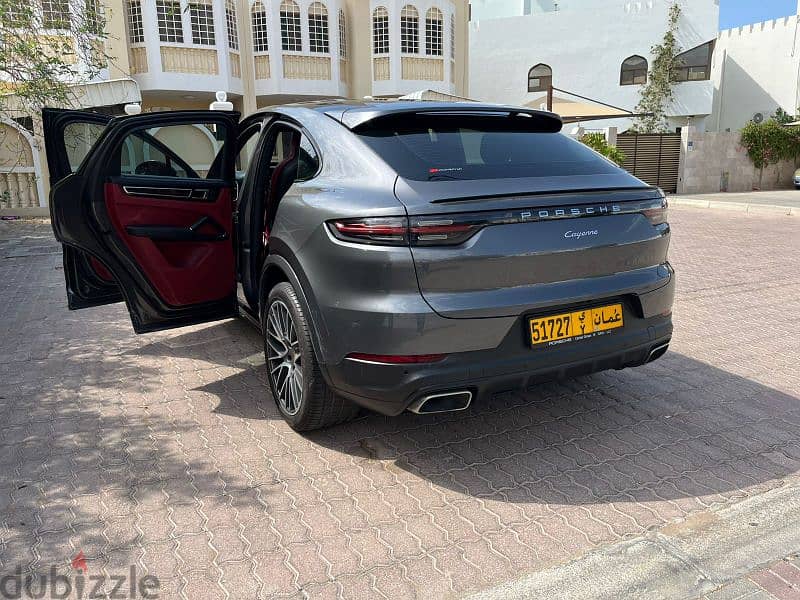 Porsche Cayenne 2020  oman car 4