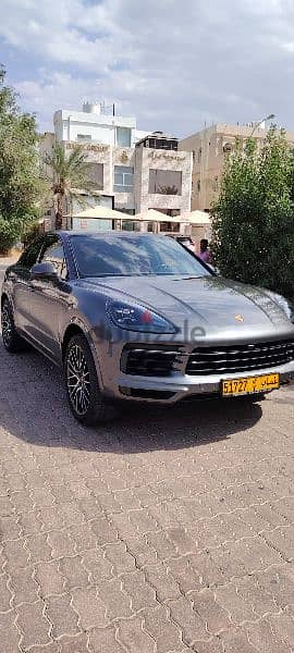 Porsche Cayenne 2020  oman car 16