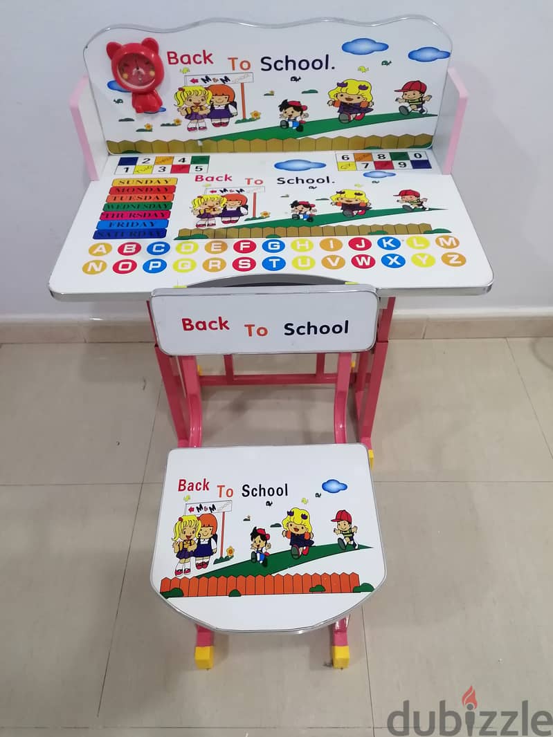 Kids study table 0