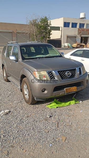 Nissan pathfinder 2008 1