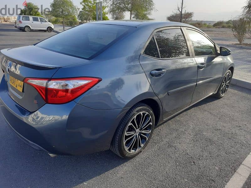 Toyota Corolla 2015 3