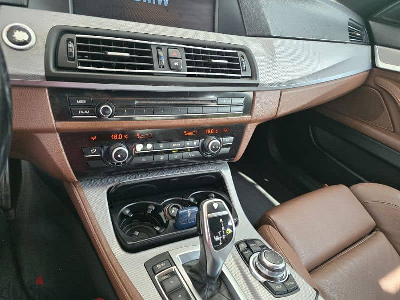 BMW 5-Series 2012 2