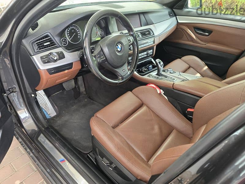 BMW 5-Series 2012 4