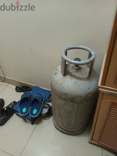 gas cylinder