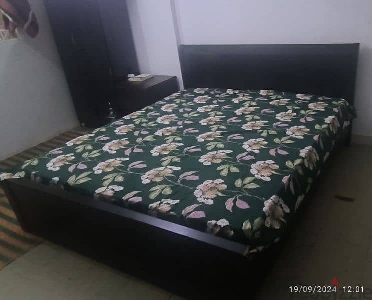 king size bed with medical mattress 6