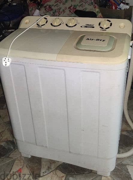 Good Condition Refrigerator 4