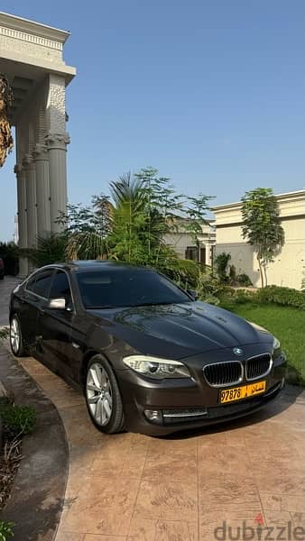 BMW 5-Series 2011 1