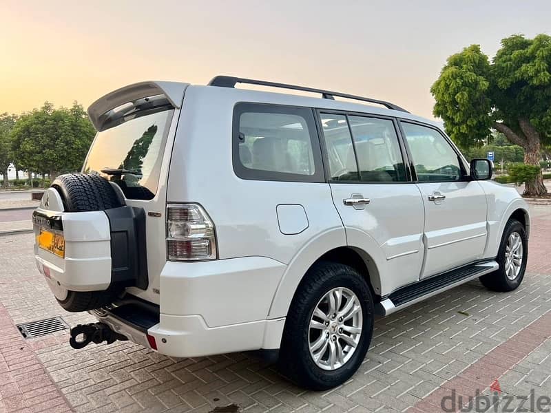 Mitsubishi Pajero Golden edition 3.8L Oman Car Al Zubair 3