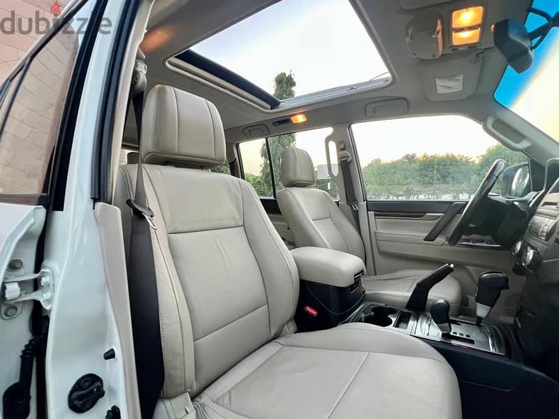 Mitsubishi Pajero Golden edition 3.8L Oman Car Al Zubair 6