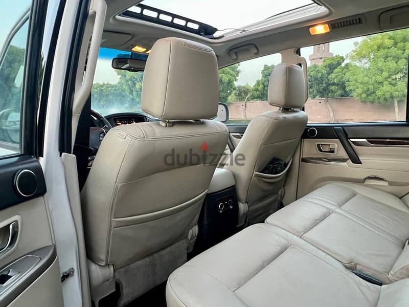 Mitsubishi Pajero Golden edition 3.8L Oman Car Al Zubair 8