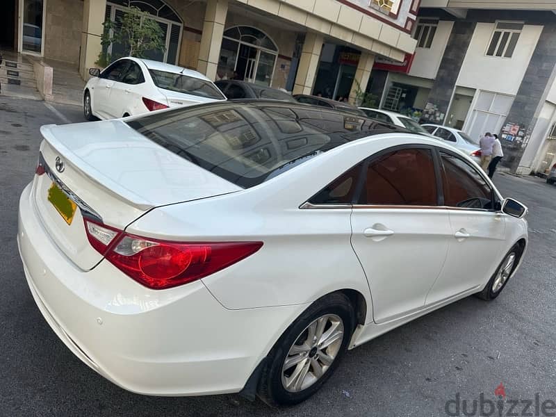 Hyundai Sonata 2011 3