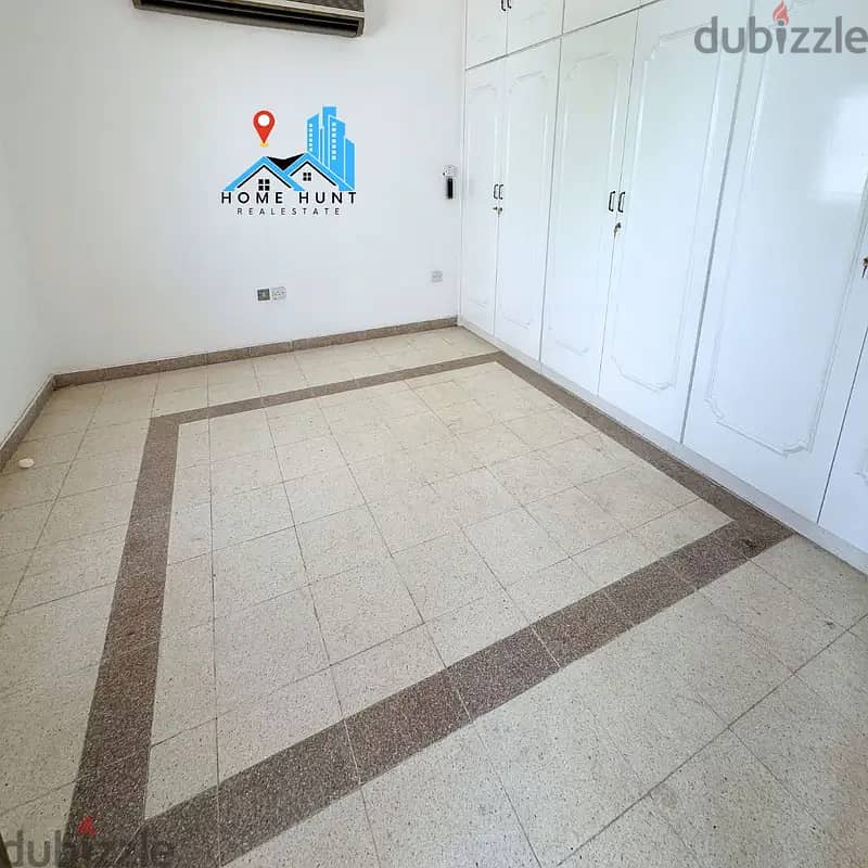 AL QURUM | BEAUTIFUL 5+1BR VILLA WITH SEA VIEW 15