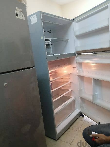 750 litre fridge for sell good condition 1