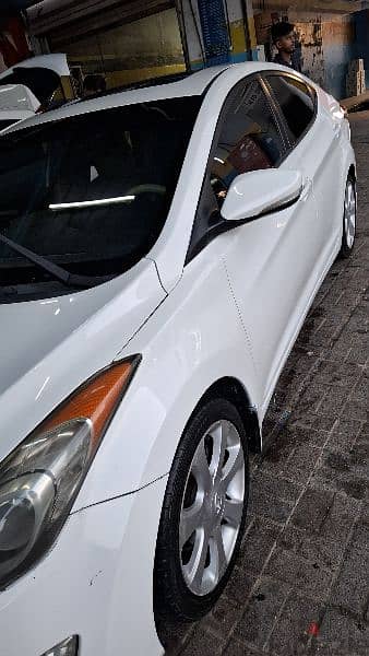 Hyundai Elantra 2012 6