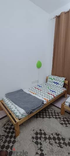 single bed 90/200 cm qty 2 available