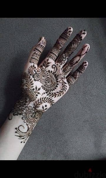 Stunning Henna Services 2