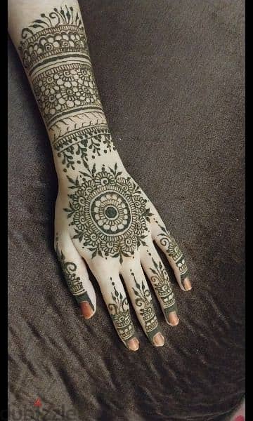 Stunning Henna Services 8