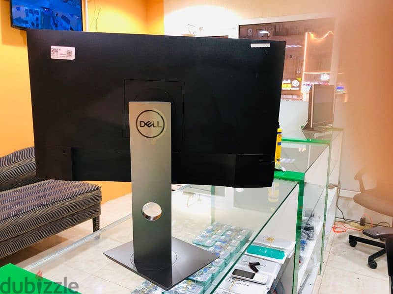 Dell slim LED monitor 24inch 3