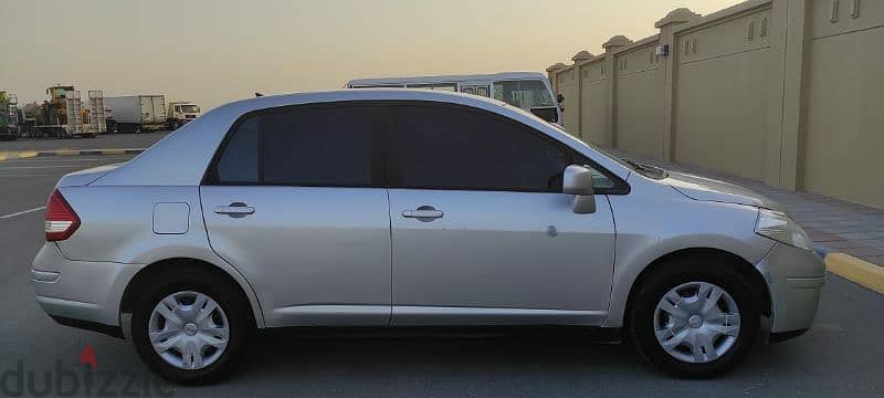 Nissan Tiida 2013 9