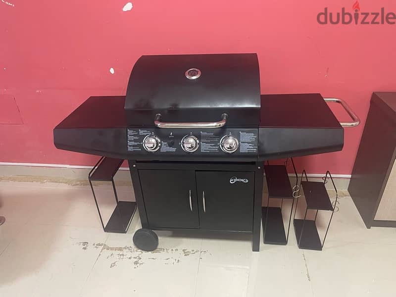 Gas grill 3 Burner for sale 2