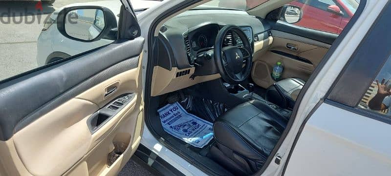 Toyota Fortuner Mitsubishi outlander 6