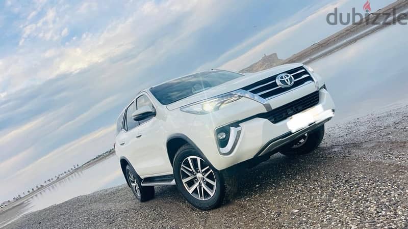 Toyota Fortuner 2019 4