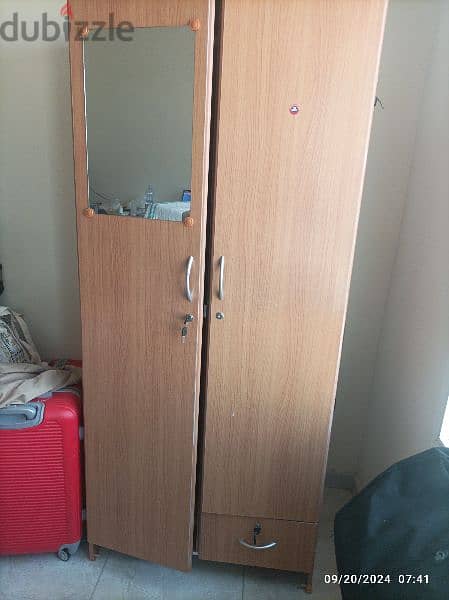 A 2 door wardrobe for sale 3