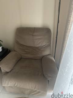 Recliner sofa used