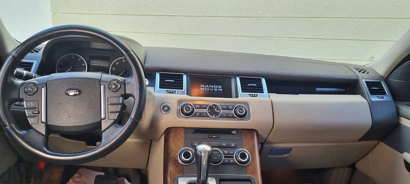 Land Rover Range Rover Sport 2013 excellent condition 4