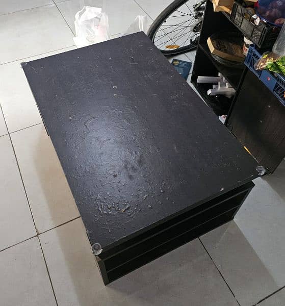 coffee table for throwaway price 2