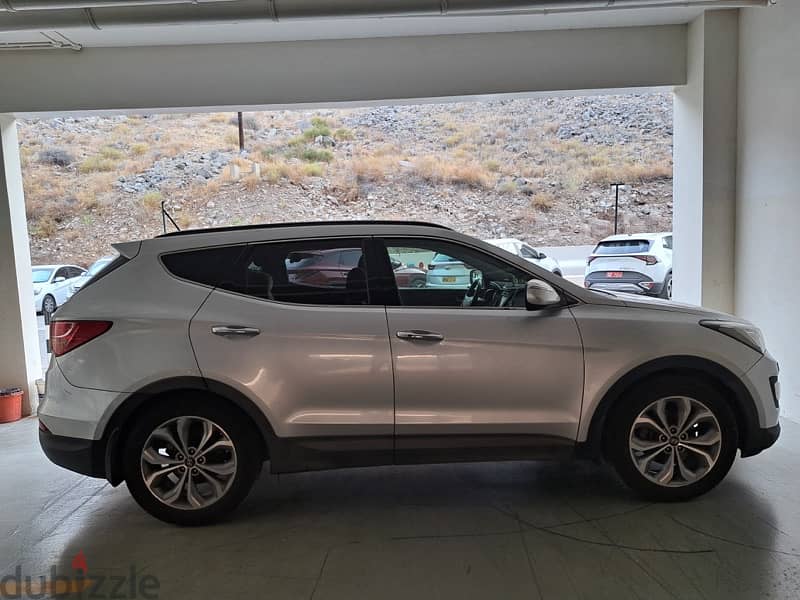 Hyundai Santa Fe 2013 urgent sale 4