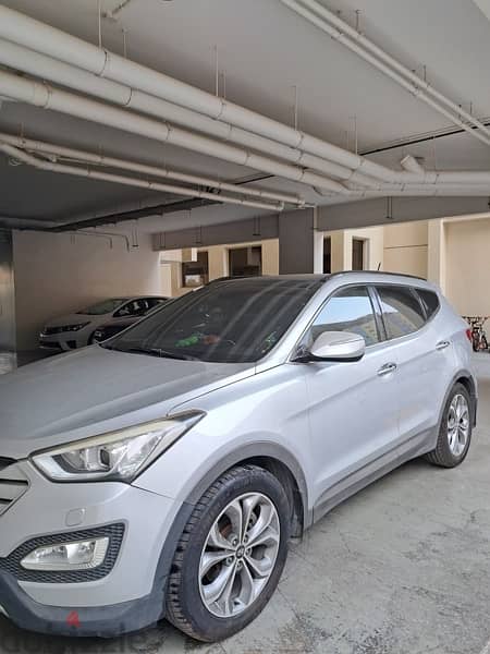 Hyundai Santa Fe 2013 urgent sale 5