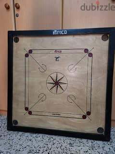 Carrom board