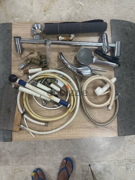 Plumbing accessories A lot 1