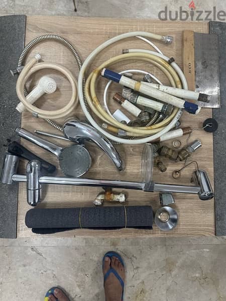 Plumbing accessories A lot 3