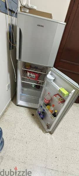 fridge , washing machine, king size bed 1