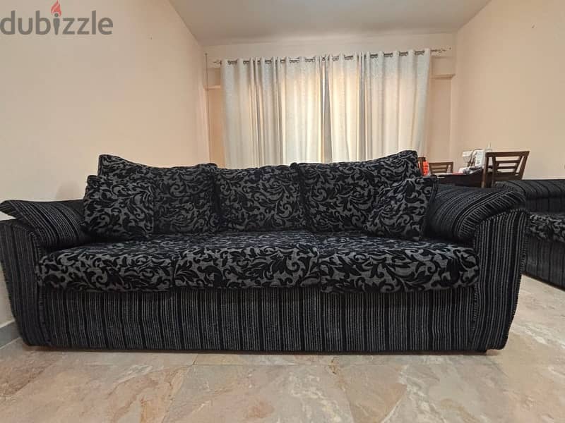 5 seater Fabric Sofa good condition 0