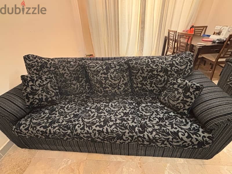 5 seater Fabric Sofa good condition 4