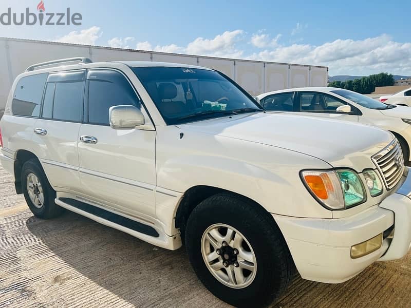 Lexus LX 470 2001 3