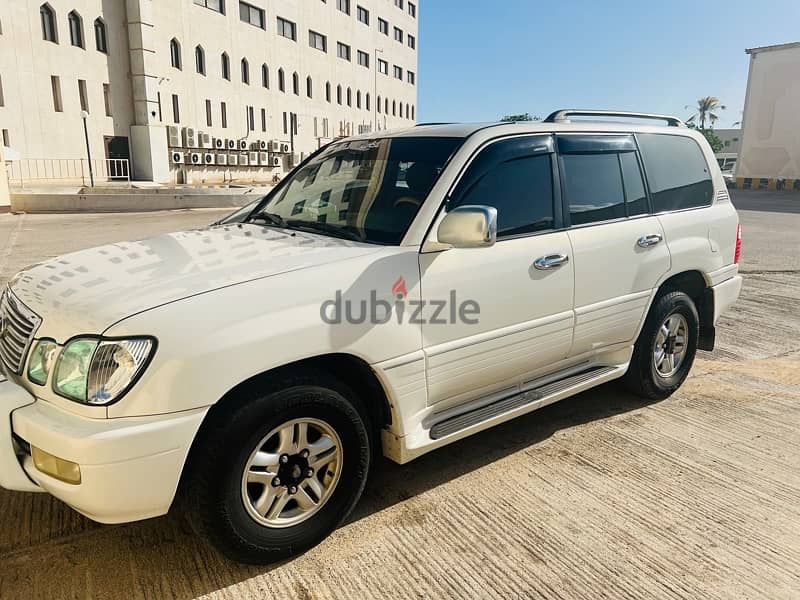 Lexus LX 470 2001 4