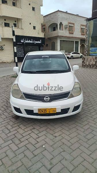 Nissan Tiida 2011 0