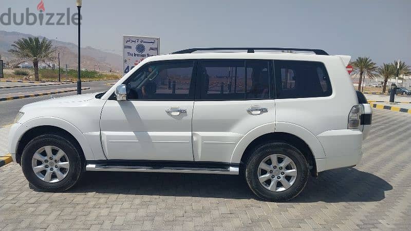 Mitsubishi Pajero 2015 11