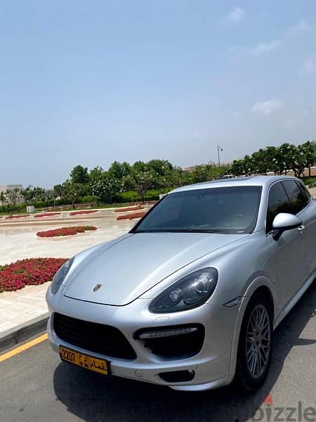 Porsche Cayenne GTS 2013 1